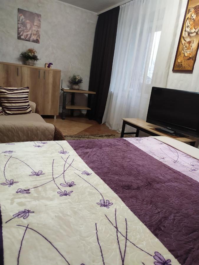 Apartment On Sobornaya 58 Хмельницкий Экстерьер фото