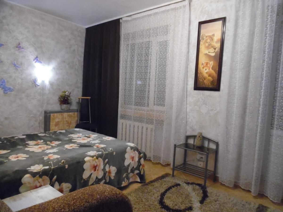 Apartment On Sobornaya 58 Хмельницкий Экстерьер фото