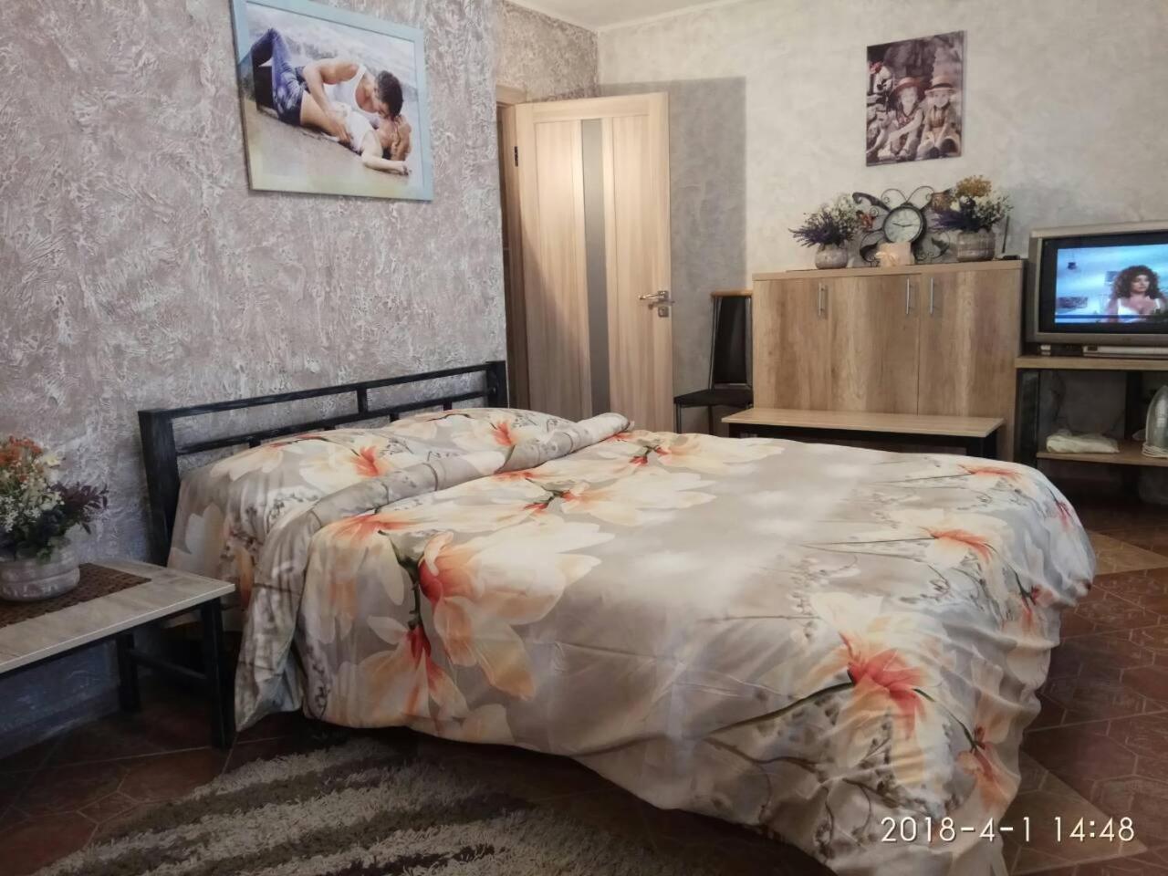 Apartment On Sobornaya 58 Хмельницкий Экстерьер фото